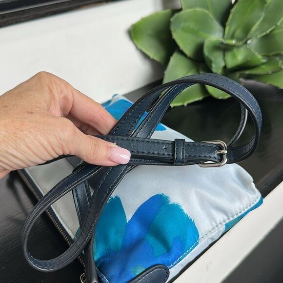 Marc by Marc Jacobs Floral Crossbody Purse Watercolor Print Nylon handbag Bag - Picture 9 of 11